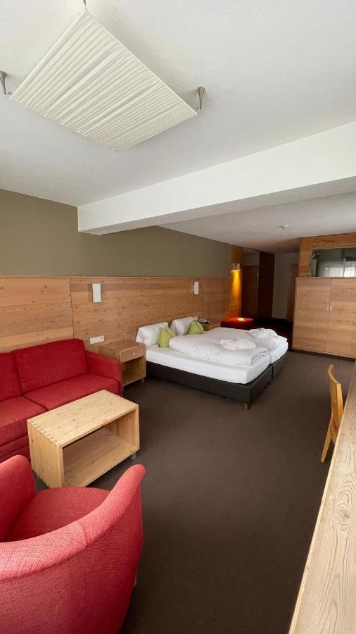Hotel Baeckelar Wirt Superior Сьолден Екстериор снимка