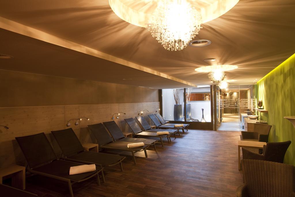 Hotel Baeckelar Wirt Superior Сьолден Екстериор снимка