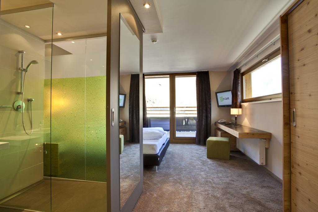Hotel Baeckelar Wirt Superior Сьолден Екстериор снимка